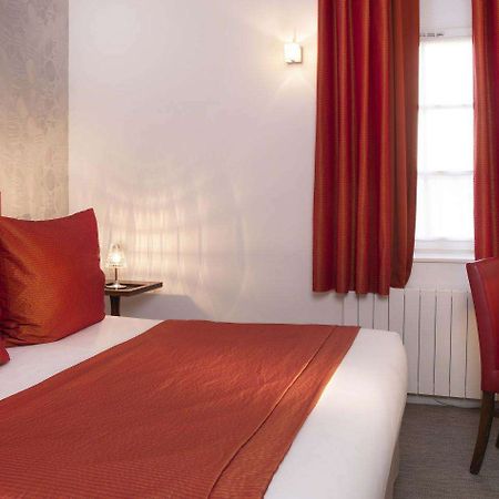 Hotel Country Club Yvré-lʼÉvêque Habitación foto