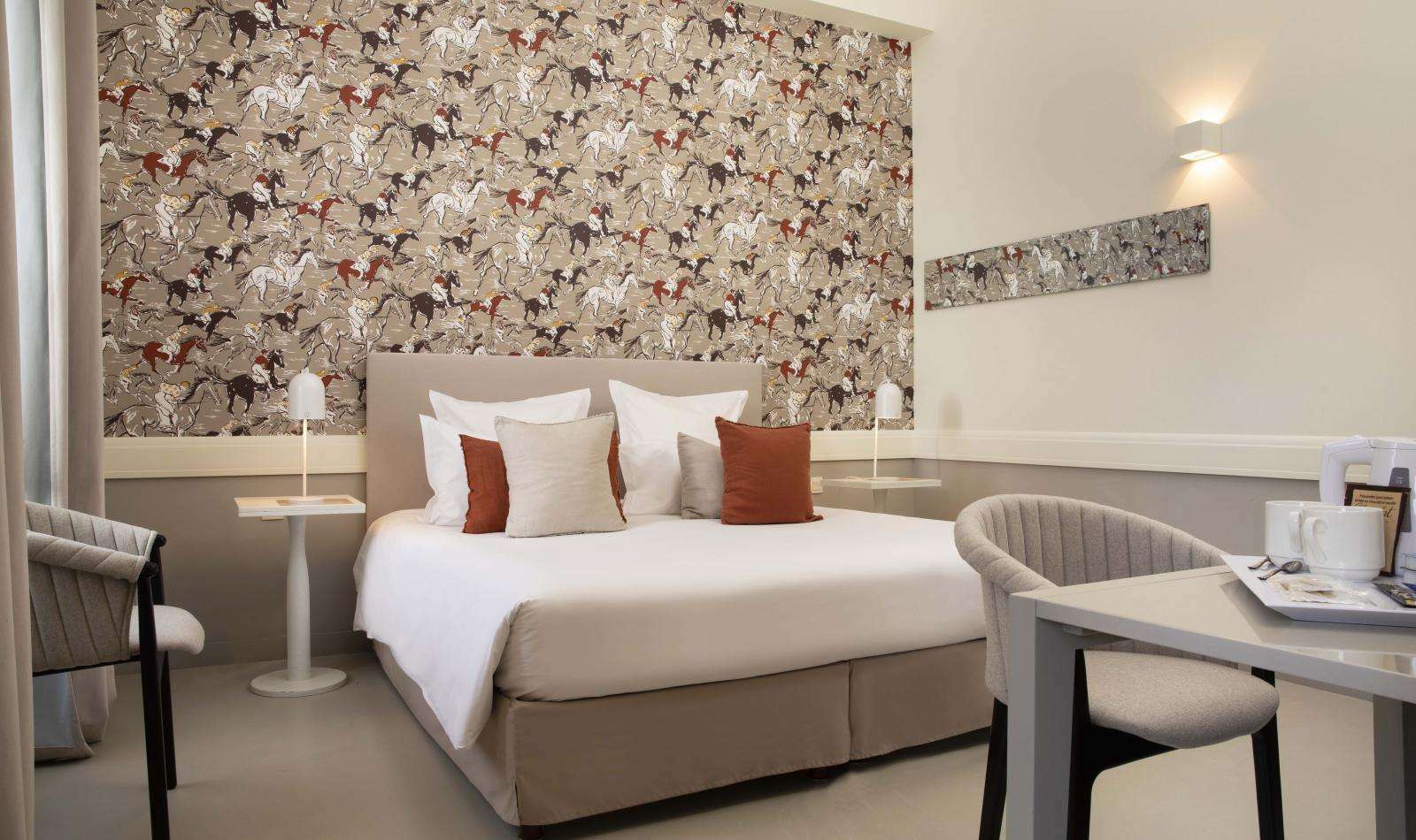 Hotel Country Club Yvré-lʼÉvêque Habitación foto