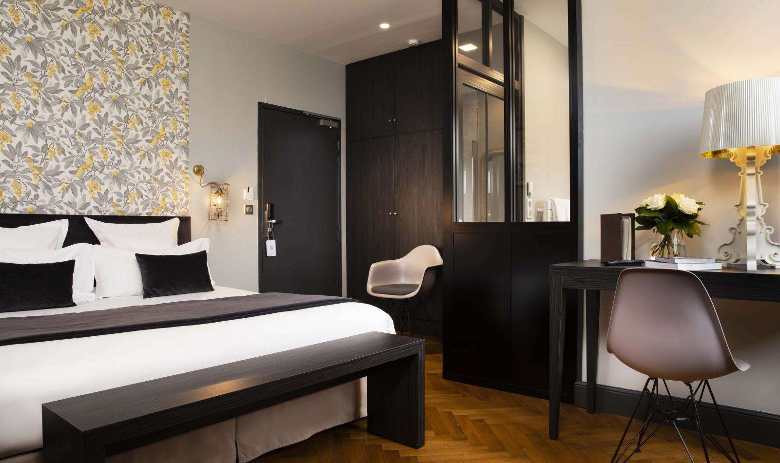 Hotel Country Club Yvré-lʼÉvêque Habitación foto